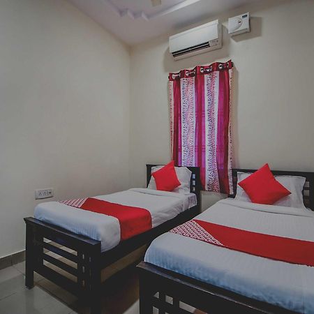 Secundurabad Hotel O Grand Brundavan מראה חיצוני תמונה