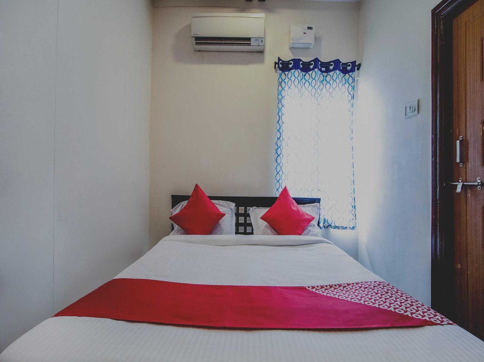 Secundurabad Hotel O Grand Brundavan מראה חיצוני תמונה