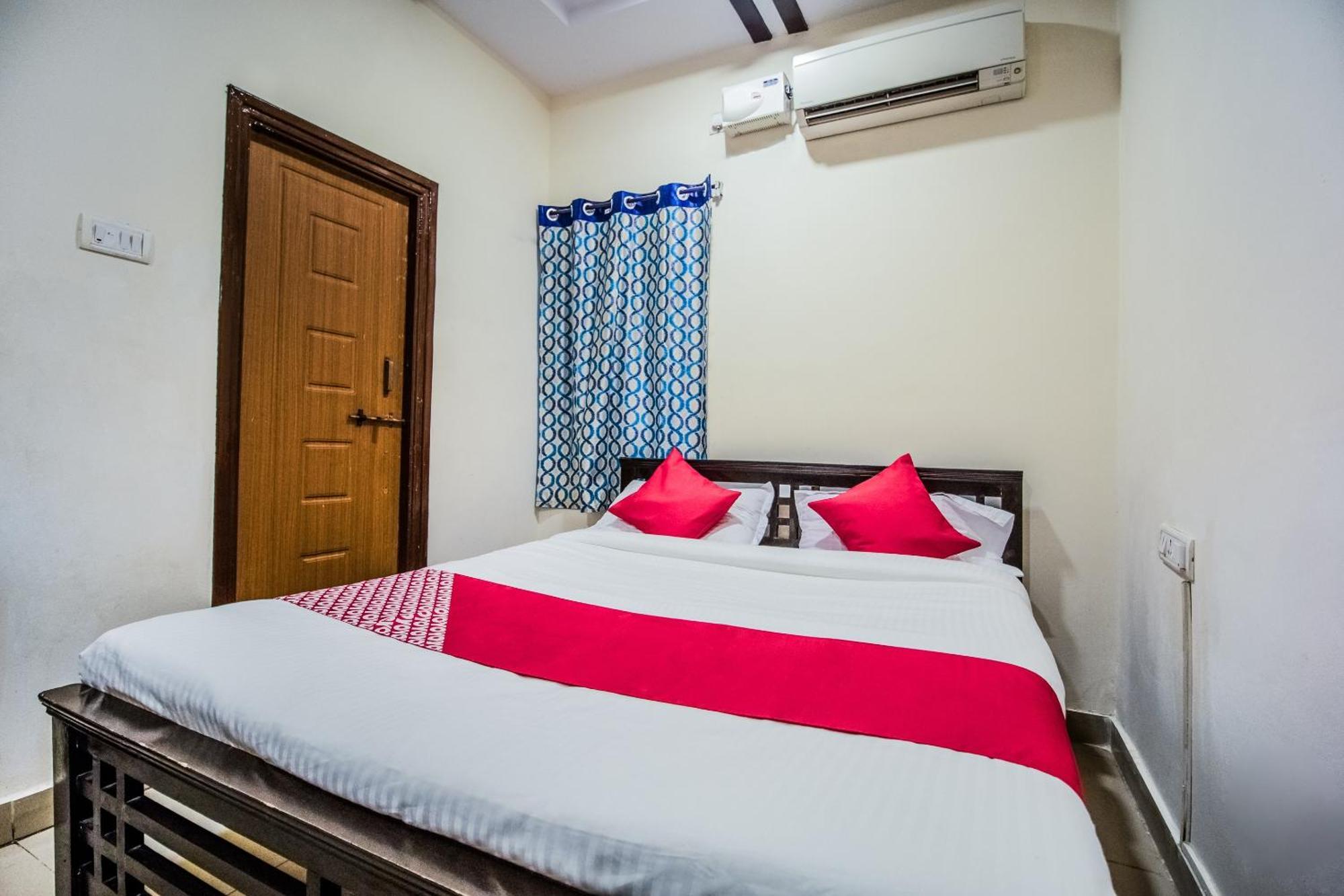 Secundurabad Hotel O Grand Brundavan מראה חיצוני תמונה
