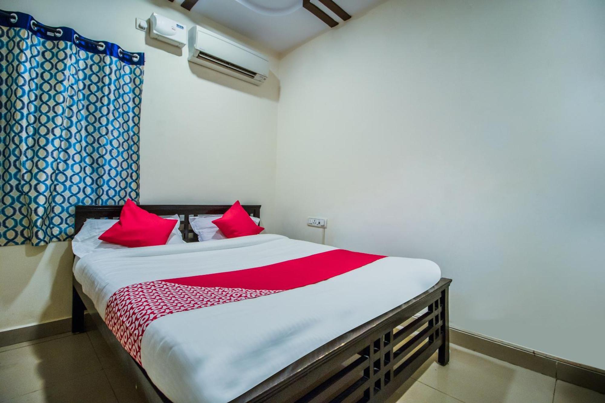Secundurabad Hotel O Grand Brundavan מראה חיצוני תמונה