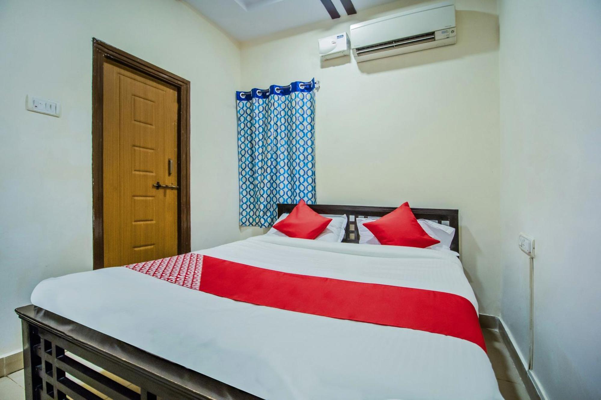 Secundurabad Hotel O Grand Brundavan מראה חיצוני תמונה